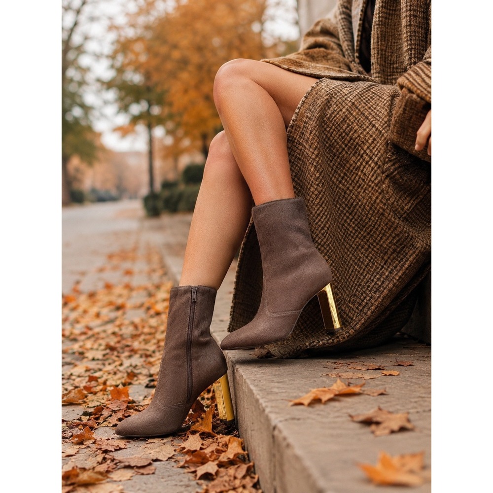 Gianni Bini Mavis Chocolate Brown Calf Hair Ankle Boots Gold Block Heel Size 9